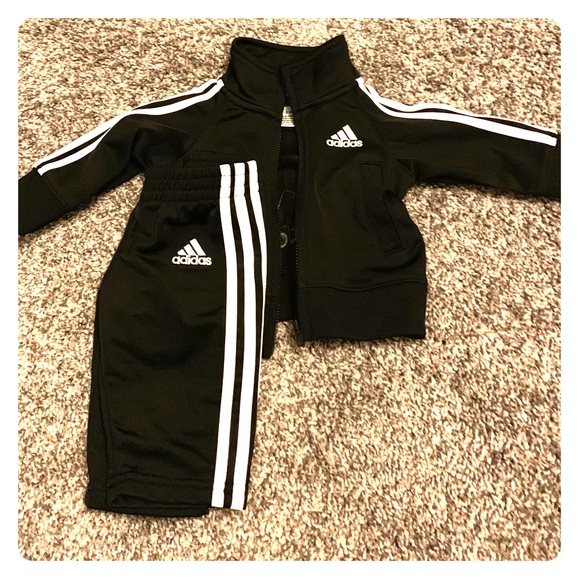 Track Suit - Picture 1 of 1